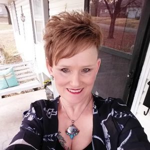 Meet your Posher, Angie